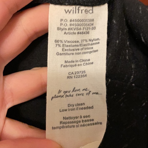 💛 Aritzia Wilfred skirt with zippers - Picture 3 of 5